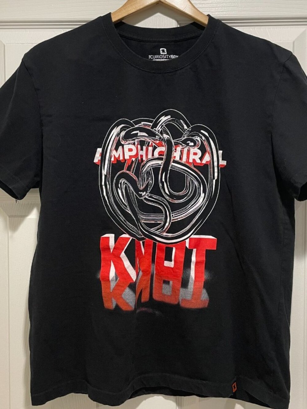 Curiosity Box Amphichiral Knot T-Shirt Men's Size L Black Graphic Cotton Tee